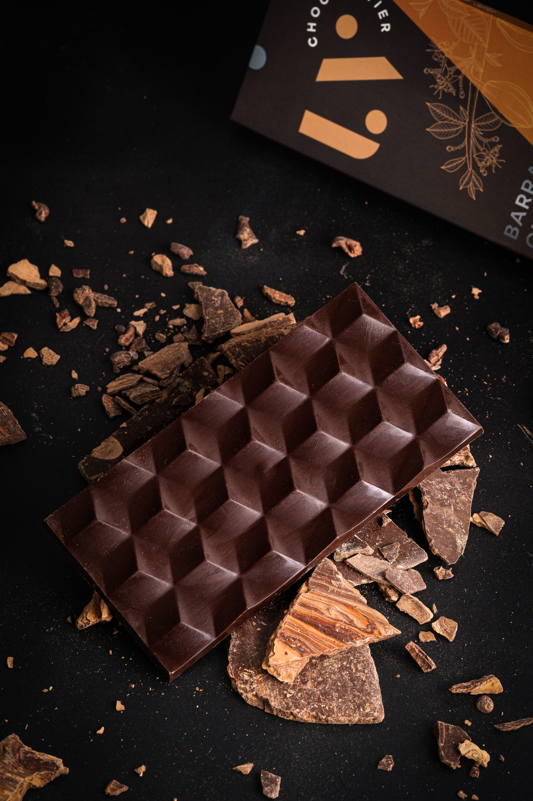 barra de chocolate bitter 70 por ciento artesanal